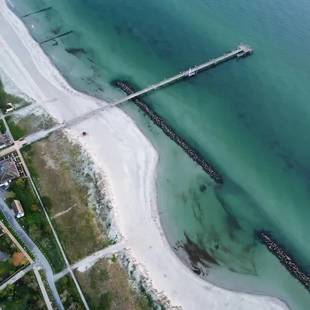 Ferienhaussiedlung Strandperlen Buchenhof 1d * Wustrow (Fischland)